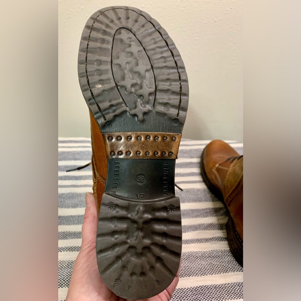 Tamaris Leather Bootie size 7.5 - Picture 7 of 11